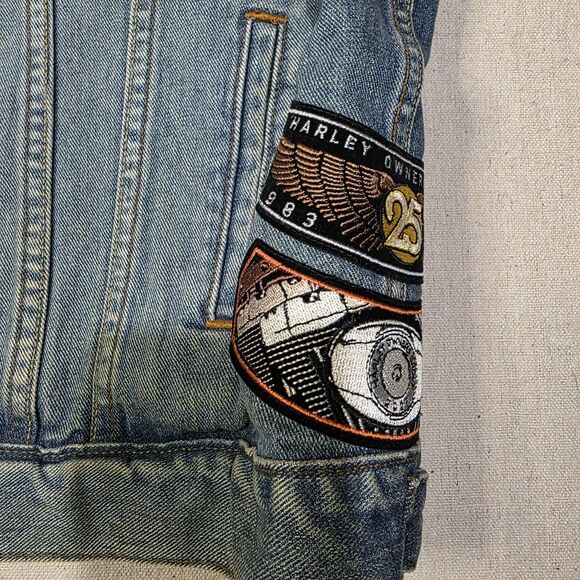 Vintage Levis 70507 Trucker Cutoff Vest Jacket Mens 2XL Biker Patches And Pins - Picture 3 of 12